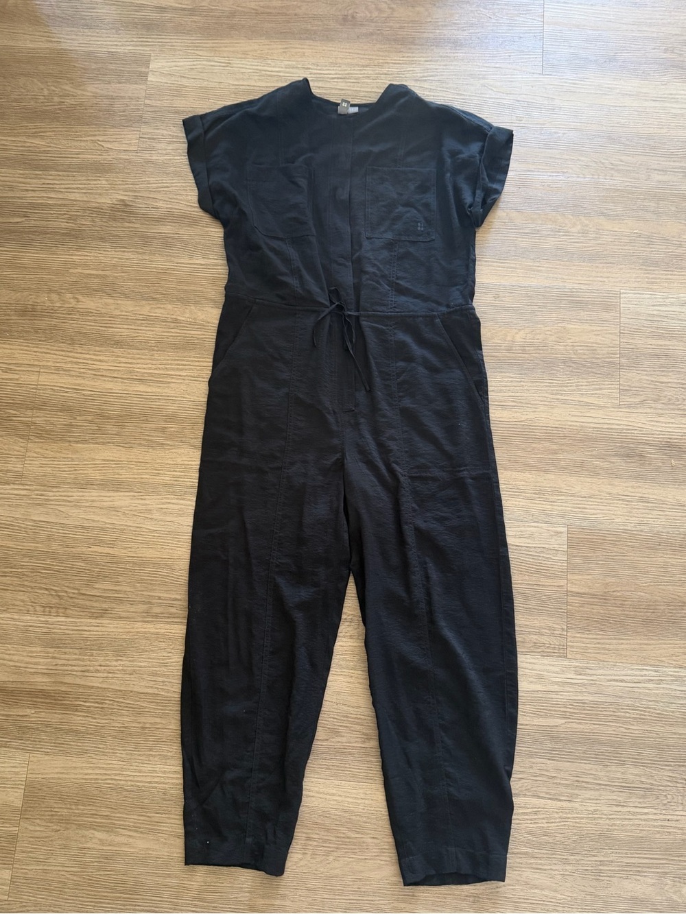 Sweaty Betty Black Short-Sleeve Tie-Waist Jumpsuit